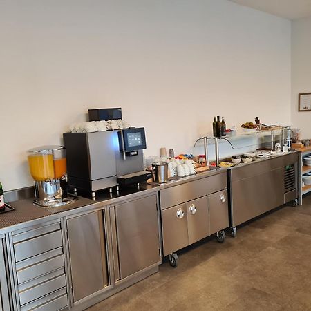 Motel & Aparthotel Brueggli Еммен Екстер'єр фото