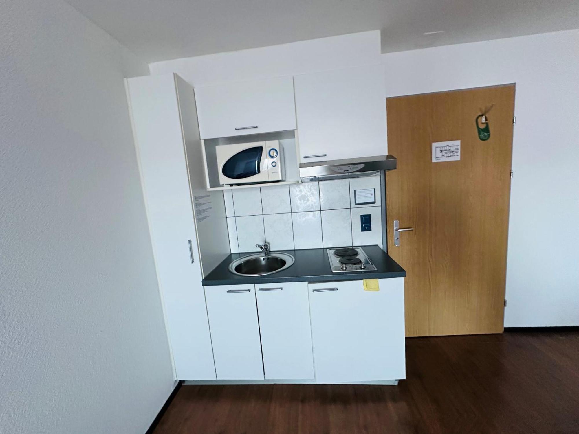 Motel & Aparthotel Brueggli Еммен Екстер'єр фото