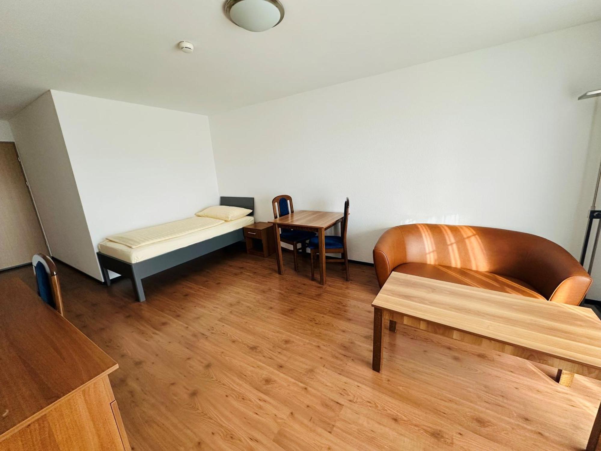 Motel & Aparthotel Brueggli Еммен Екстер'єр фото